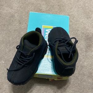 WeeBok Navy Bootie Boys size 6